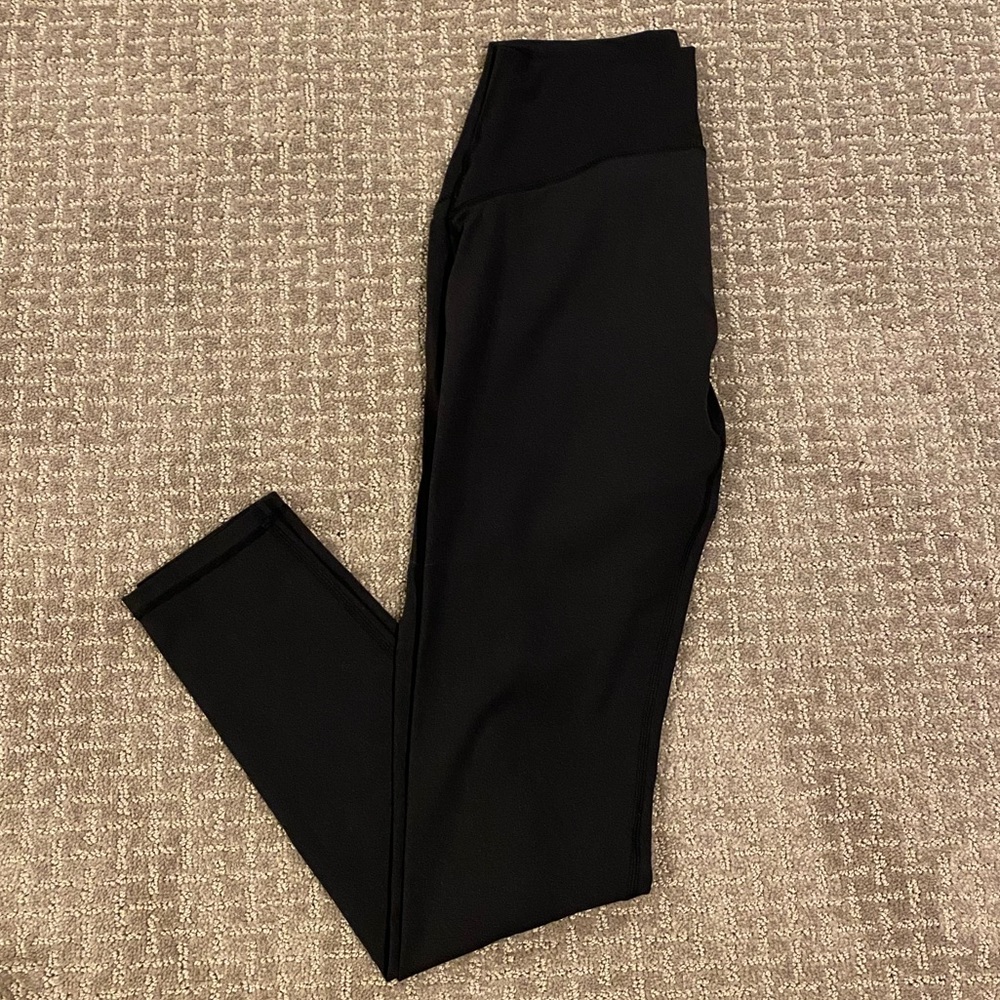 Alphalete surface leggings